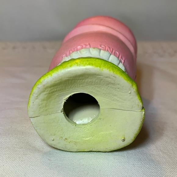 Vintage 1977 Humpty Dumpty and Wife Salt & Pepper Shakers - Picture 5 of 12